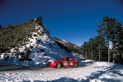 Tommi Mäkinen - Risto Mannisenmaki
67º Rallye Automobile de Monte-Carlo 1999. Mitsubishi Lancer Evo VI (S2 TMR). Clasificado 1º.

Del 17 al 20 de Enero, Monte-Carlo.
Superficie: asfalto - nieve.

El Rally tenia un total de 1613.7 km de los que 424.6 km divididos en 14 tramos eran especiales.

Tomaron la salida 86 equipos, finalizaron 46.@
Palabras clave: ;Mitsubishi_Lancer;Evo;Montecarlo;1999;nieve