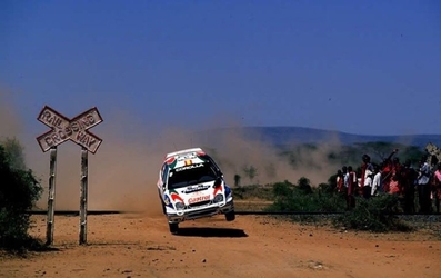 Carlos Sainz - Luís Moya
47º 555 Safari Rally 1999. Toyota Corolla WRC. Clasificado 3º.

Del 25 al 28 de Febrero, Nairobi.
Superficie: tierra.

El Rally tenia un total de 2650 km incluyendo 1014 km con 13 controles horarios.

Tomaron la salida 45 equipos, finalizaron 24.@
Palabras clave: ;Luis_Moya;Toyota;Corolla;WRC;Safari;1999