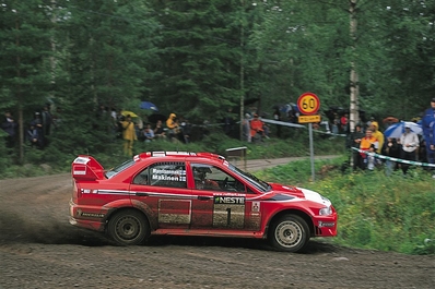 Tommi Mäkinen - Risto Mannisenmaki
50º Rally de Finlandia 2000. Mitsubishi Lancer Evo VI. Clasificado 4º
Palabras clave: ;Mitsubishi_Lancer;Evo;Finlandia;2000