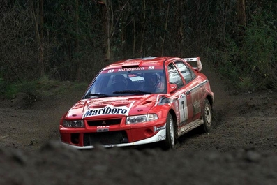 Tommi Mäkinen - Risto Mannisenmaki
35º Rally de Portugal 2001. Mitsubishi Lancer Evo 6.5. Clasificado 1º.
Palabras clave: ;Mitsubishi_Lancer;Portugal;2001