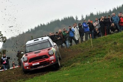 Kris Meeke - Nagle Paul
67º Rally de Gales GB 2011. Mini John Cooper Works WRC (2 WRC). Clasificado 4º.

Del 10 al 13 de Noviembre, Llandudno, Cardiff.
Superficie: tierra.

El Rally tenia un total de 1860.80 km de los que 353.53 km divididos en 4 etapas y 23 tramos eran especiales.

Tomaron la salida 74, finalizaron 39.@
Palabras clave: Kris_Meeke;Nagle_Paul;Mini;Cooper;Gran_Bretaña;Gales;2011