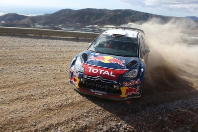 Mikko Hirvonen - Jarmo Lehtinen
Noviembre 2011

Tests Equipo Citröen Total WRT, Citröen DS3 WRC.
Palabras clave: Citroen;DS3;WRC;Tests;2011