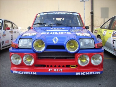 RENAULT 5 MAXITURBO
LEGENDS
Palabras clave: Grupo_B;Renault;Maxi_turbo