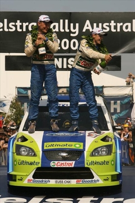 Mikko Hirvonen - Jarmo Lehtinen
19º Rally de Australia 2006. Ford Focus RS WRC 06. Clasificado 1º.
Celebrando la victoria.
Palabras clave: ;Jarmo_Lehtinen;Ford;Focus;RS;WRC;Australia;2006