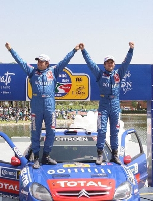 Sébastien Loeb - Daniel Elena
20º Rally México 2006. Citröen Xsara WRC. Clasificado 1º.
Celebrando la victoria.
Palabras clave: Sébastien_Loeb;Citroen;WRC;México;2006;parque_cerrado