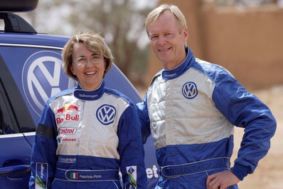 Ari Vatanen - Fabrizia Pons
Piloto y copiloto Equipo Volkswagen para el Rally Paris Dakar 2010.
Palabras clave: ;Volkswagen