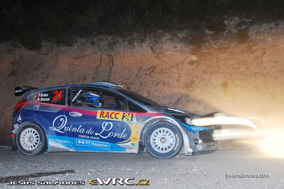 Bernardo Sousa - Paulo Babo
47º Rally Catalunya-Costa Daurada 2011. Ford Fiesta S2000. Retirado por mecà¡nica en SS11, Riba-Roja DÂ´Ebre de 12,27 Km.
Tramo: Les Garrigues de 18,50 Km SS3-SS6. Mixto grava-asfalto.
(Foto justo antes de entrar en el 2º tramo de tierra después de haber hecho 4,9 Km de asfalto, 2º pasada SS6).
Palabras clave: ;Paulo_Babo;Ford;Fiesta;S2000;Catalunya;2011