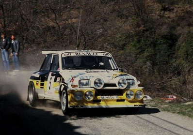 Carlos Sainz Cenamor - Antonio Boto
7º Rally Garrigues 1986 (Francia). Retirado por caja de cambios.
Los pilotos podà­an sumar puntos en las pruebas internacionales de mà¡s alto coeficiente aunque se disputasen en el extranjero. SUBCAMPEà“N de España de Pilotos de Rallyes (Renault R5 Maxi Turbo Gr.B.).Piloto Oficial de Renault España.
Palabras clave: ;Grupo_B;Renault;Maxi;Turbo;Garrigues;Francia;1986