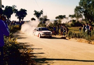 Markku Alén - Illka Kivimaki
22º Rallye de Portugal 1988. Lancia Delta Integrale. Clasificado 6º
Palabras clave: Markku_Alen;Ilkka_Kivimäki;Lancia;Delta;Integrale;Portugal;1988