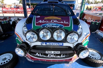 Asistencia del Equipo Mini WRC Team en el 47º Rally Catalunya-Costa Daurada
Coche de Mikko Hirvonen - Jarmo Lehtinen. Ford Fiesta RS WRC.
21-10-2011
Con los faros colocados para el último tramo del dà­a,(Les Garrigues de 18,50 Km, SS3-SS6).Tramo mixto, tierra-asfalto,(5.9 km de asfalto), conometrado  totalmente de noche.@
Palabras clave: ;Jarmo_Lehtinen;Ford;Fiesta;RS;WRC;Catalunya;2011;Asistencias;detalles
