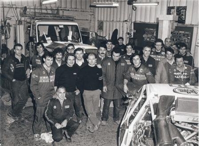 Equipo Asistencia Lancia 14-11-1986
Bath Fissolo, Adriano, Maurizio Zarnolli.Primero de Primera fila izquierda Dario Talmelli, Pileggi, Francesco Stocola, Antonio Liceti, Franco Brisciese G.
Palabras clave: Grupo_B;Personajes;Asistencias;