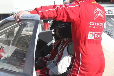 Mikko Hirvonen - Jarmo Lehtinen
Noviembre 2011
Tests Equipo Citröen Total WRT, Citröen DS3 WRC.
Palabras clave: ;Jarmo_Lehtinen;Citroen;DS3;WRC;Parque_cerrado;2011;Personajes;Tests