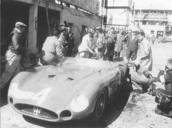 1000 Km Nürburgring 1957 
Paco Godia,  Gould, Stirling Moss y Juan Manuel Fangio. Maserati 300S, 5º posicion
Para mas informacion [url=https://wp.me/p74eqQ-2k] Clic en la foto o aqui si esta azul[/url]
For more information [url=https://wp.me/p74eqQ-2k] Click on the picture or here if blue [/url]

Palabras clave: Paco_Godia;Stirling_Moss;Juan_Manuel_Fangio;Maserati;Gould;1957