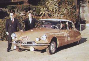 Paul Coltelloni - P. Alexandre - Desrosiers
28º Rallye Automobile de Monte-Carlo 1959. Citroen DS 19 (3427 HP75). Clasificado 1º.

Del 19 al 25 de Enero, Monaco.
Superficie: asfalto - nieve.

El Rally tenía un total de 3486.00 km incluyendo tramos de enlace.
Desconocemos de cuantos kilómetros cronometrados constaba la prueba.

Se inscribieron 345 equipos, tomaron la salida 322, finalizaron 186.@
Palabras clave: Citroen;Montecarlo;1959;Personajes