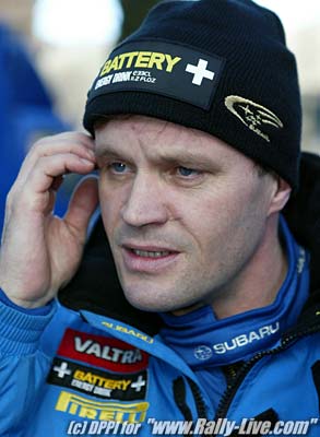 Tommi Mäkinen
71º Rallye de Monte-Carlo 2003. Subaru Impreza WRC. Retirado por accidente.
Copiloto Kaj Lindström@
Palabras clave: Subaru;Impreza;WRC;Montecarlo;2003;Personajes