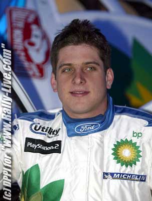 François Duval
72º Rallye Automobile de Monte-Carlo 2004. Ford Focus RS WRC 03 (EK52 LNP). Clasificado 3º.
Copiloto: Stéphane Prévot.

Del 23 al 25 de Enero, Monaco.
Superficie: asfalto.

El Rally tenia un total de 1,331.92 Km de los que 389.12 Km divididos en 15 tramos, eran especiales (2 de ellos fueron cancelados SS1 Selonnet - Breziers 1 de 22.64 Km y SS10 Tourette du Chateau - St Antonin 2 de 24.80 Km. Uno de ellos se dio con tiempo de tramo teórico a todos los equipos, SS8 Tourette du Chateau - St Antonin 1 de 24.80 Km).

Se inscribieron 45 equipos, tomaron la salida 43, finalizaron 20.@
Palabras clave: Montecarlo;2004;Personajes