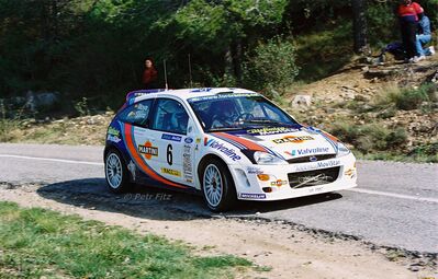 Carlos Sainz - Luis Moya
36º Rallye Catalunya - Costa Brava - Rallye de España 2000. Ford Focus WRC '00 (V6 FMC). Clasificado 3º.

Del 30 de Marzo al 2 de Abril, Lloret de Mar, Girona, Catalunya, España.
Superficie: asfalto.

El Rally tenia un total de 1874.7 km de los que 383.09 km divididos en 15 tramos eran especiales.

Se inscribieron 95 equipos, tomaron la salida 91, finalizaron 55.

© Petr Fitz
@@
Palabras clave: ;Ford;Focus;WRC;Catalunya;España;Spain;2000