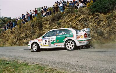 Llui­s Climent - Alex Romaní
36º Rallye Catalunya - Costa Brava - Rallye de España 2000. Skoda Octavia WRC (MBN 44-31). Abandonó por accidente en SS14 St Julia - Arbucies 2 de 36.85 Km.

Del 30 de Marzo al 2 de Abril, Lloret de Mar, Girona, Catalunya, España.
Superficie: asfalto.

El Rally tenia un total de 1874.7 km de los que 383.09 km divididos en 15 tramos eran especiales.

Se inscribieron 95 equipos, tomaron la salida 91, finalizaron 55.

© Petr Fitz
@@
Palabras clave: ;Skoda;Octavia;WRC;Catalunya;España;Spain;2000