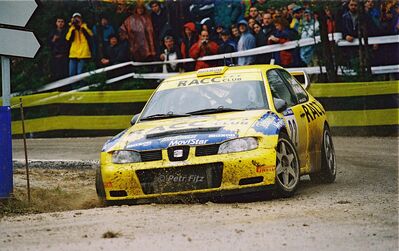 Salvador Cañellas Jnr. - Carlos del Barrio
36º Rallye Catalunya - Costa Brava - Rallye de España 2000. Seat Cordoba WRC Evo2 (B 7730 VG). Abandonó por avería mecánica en SS6 Coll de Santigosa 2 de 10.66 km.

Del 30 de Marzo al 2 de Abril, Lloret de Mar, Girona, Catalunya, España.
Superficie: asfalto.

El Rally tenia un total de 1874.7 km de los que 383.09 km divididos en 15 tramos eran especiales.

Se inscribieron 95 equipos, tomaron la salida 91, finalizaron 55.

© Petr Fitz
@@
Palabras clave: Salvador_Cañellas;Seat;Cordoba;WRC;Evo2;Catalunya;Costa_Brava;España;Spain;2000