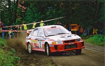 Richard Burns - Robert Reid
48º Neste Rally Finland 1998. Mitsubishi Lancer Evo5 (R4 MRE). Clasificado 5º.

Del 21 al 23 de Agosto, Jyväskylä.
Superficie: tierra.

El Rally tenia un total de 1271.10 km de los que 384.10 km divididos en 24 tramos eran especiales.

Se inscribieron 116 equipos, tomaron la salida 116, finalizaron 62.

© Petr Fitz
@@
Palabras clave: Richard_Burns;Mitsubishi;Lancer;Evo5;Finlandia;1998