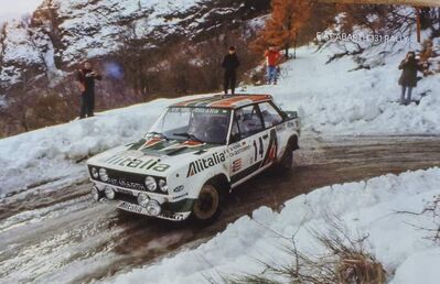 Walter Röhrl - Christian Geistdörfer
47º Rallye Automobile de Monte-Carlo 1979. Fiat 131 Abarth (TO R88539).
Clasificado 83º después de tener problemas de motor en el penúltimo tramo del Rally, SS29 Villars 2 de 13 Km.

Del 20 al 26 de Enero, Monte-Carlo.
Superficie: asfalto - nieve - hielo.

El Rally tenia un total de 2554.00 km de los que 619.00 km divididos en 30 tramos eran especiales (1 de ellos fue cancelado SS13 St Barthelemy de 19 Km).

Se inscribieron 255 equipos, tomaron la salida 233, finalizaron 84.
@
Palabras clave: Walter_Röhrl;Montecarlo;Fiat;Abarth;1979;nieve