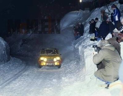 Guy Fréquelin - Jacques Delaval
46º Rallye Automobile de Monte-Carlo 1978. Renault 5 Alpine (6517 JU 76). Clasificado 3º.

Del 21 al 27 de Enero, Monte-Carlo.
Superficie: asfalto - nieve.

El Rally tenia un total de 4600 km de los que 570 km divididos en 29 tramos eran especiales (5 de ellas fueron canceladas SS8 Col du Fanget de 10 Km, SS10 Serre Chevalier de 10 Km, SS11 Col du Lautaret de 15 Km, SS14 Saint Pierreville de 16 Km y SS15 Burzet de 44 Km).

Se inscribieron 231 equipos, tomaron la salida 216, finalizaron 129.@
Palabras clave: ;Renault;Alpine;Montecarlo;1978;Nieve