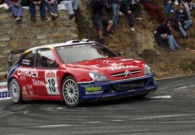 45º Rallye Sanremo - Rallye d'Italia 2003. Citroën Xsara WRC (32 CSP 92). Clasificado 1º.

Del 3 al 5 de Octubre, Sanremo.
Superficie: asfalto.

El Rally tenia un total de 1375.86 km de los que 387.36 km divididos en 3 etapas y 14 tramos eran especiales.

Tomaron la salida 54 equipos, finalizaron 36.

© Martin Vidourek
@
Palabras clave: Sebastien_Loeb;Citroen;Xsara;WRC;Sanremo;2003