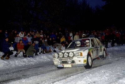 Michèle Mouton - Terry Harryman
54º Rallye Automobile de Monte-Carlo 1986. Peugeot 205 Turbo 16 (SB-K 205). Abandonó por la presión de aceite SS14 D40 - Savoillan de 17.00 km.

Del 18 al 24 de Enero, Monte-Carlo.
Superficie: asfalto - nieve.

El Rally tenía un total de 3984.00 km de los que 881.20 km divididos en 36 tramos eran especiales.

Tomaron la salida 156 equipos, finalizaron 65.@
Palabras clave: Michele_Mouton;Terry_Harryman;Peugeot;Turbo;Montecarlo;Grupo_B;nieve;1986