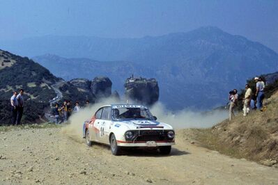 Svatopluk Kvaizar - Jirí Kotek
28º Acropolis Rally 1981. Skoda 130 RS. Clasificado 4º.

Del 1 al 4 de Junio, Atenas - Piraeus, Grecia.
Superficie: tierra.

El Rally tenia un total de 2506 km de los que 995.59 km divididos en 57 tramos eran especiales (2 de ellas fueron canceladas SS4 New Prodromos de 33 Km y SS35 Mandra de 7.90 Km).

Tomaron la salida 133 equipos, finalizaron 22.@
Palabras clave: Skoda;Acropolis;Grecia;1981