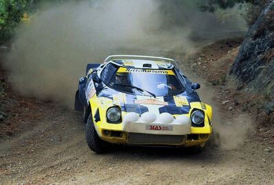 Fabrizio Tabaton - Emilio Radaelli
22º Rallye Sanremo 1980. Lancia Stratos HF (GE 739328).
Abandonó por motor en SS11 Novolan de 11.90 Km.

Del 6 al 11 de Octubre, Sanremo, Imperia, Liguria, Italia.
Superficie: asfalto - tierra.

El Rally tenia un total de 2868 km de los que 821 km divididos en 51 tramos eran especiales, (2 de ellas fueron canceladas SS7 y SS8).

Se inscribieron 88 equipos, tomaron la salida 77, finalizaron 19.@
Palabras clave: ;Emilio_Radaelli;Lancia;Stratos;Sanremo;1980