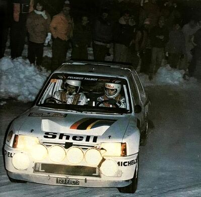 Bruno Saby - Jean-François Fauchille
53º Rallye Automobile de Monte-Carlo 1985. Peugeot 205 Turbo 16 (123 FBL 75). Clasificado 5º.

Del 26 de Enero al 1 de Febrero, Monte-Carlo.
Superficie: asfalto - nieve.

El Rally tenía un total de 3999 km de los que 852 km divididos en 34 tramos eran especiales (1 de ellos fue cancelado SS17).

Tomaron la salida 117 equipos, finalizaron 68.@
Palabras clave: ;Montecarlo;Grupo_B;Peugeot;Turbo16;1985
