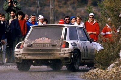 Dany Snobeck - Jean-Pierre Béchu
53º Rallye Automobile de Monte-Carlo 1985. Renault 5 Turbo Tour de Corse (2722 QH 58). Clasificado 7º.

Del 26 de Enero al 1 de Febrero, Monte-Carlo.
Superficie: asfalto -nieve.

El Rally tenía un total de 3999.00 km de los que 851.10 km divididos en 34 tramos eran especiales (1 de ellos fue cancelado SS17).

Tomaron la salida 117 equipos, finalizaron 68.@
Palabras clave: Renault;Turbo;Grupo_B;Montecarlo;1985