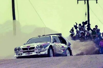 Jorge Recalde - Jorge del Buono
6º Marlboro Rally Argentina 1986. Lancia Delta S4 (TO 77890E). Clasificado 4º.

Del 6 al 9 de Agosto, Buenos Aires - Cordoba, Argentina.
Superficie: tierra.

El Rally tenia un total de 2072.00 km de los que 624.35 km divididos en 27 tramos eran especiales, (una de ellas fue cancelada SS19 Tanti - Cuchilla Nevada de 30.59 km).

Tomaron la salida 150 equipos, finalizaron 50.@
Palabras clave: Jorge_Recalde;Lancia;Delta;Argentina;Grupo_B;1986