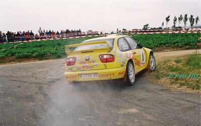 Renaud Verreydt - Jean-François Elst
36º Belgium Ypres Westhoek Rally 2000. Seat Cordoba WRC Evo2 (Seat Sport Belgium / B-7729-VG). Clasificado 7º.

Del 23 al 25 de Junio, Ypres, Bélgica.
Superficie: asfalto.

El Rally constaba de 3 etapas y 322.98 km cronometrados divididos en 18 tramos especiales.

Tomaron la salida 141 equipos, finalizaron 77.

© Petr Fitz
@
Palabras clave: Seat;Cordoba;WRC;Ypres;Belgica;2000