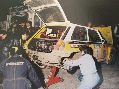 Asistencia del Equipo FASA Renault en el 1º Rallye Valeo 1984
En el Renault 5 Turbo Tour de Corse (VA-5060-I) de Carlos Sainz - Antonio Boto, clasificado 1º.

Del 1 al 2 de Diciembre, Madrid.
Superficie: asfalto.

El Rally constaba de 18 tramos cronometrados, desconocemos los kilómetros tanto cronometrados como totales de la prueba.

Tomaron la salida 105 equipos, finalizaron 71.@
Palabras clave: Carlos_Sainz;Valeo;Madrid;España;Spain;Grupo_B;1984;Renault;Turbo;Asistencias