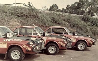 18º East African Safari Rally 1970
Los 3 Lancia Fulvia 1.6 Coupé HF del Equipo Lancia que participaron en la prueba:

En primer plano el 7# de Harry Källström - Gunnar Häggbom, abandonó por el cárter de aceite roto.

En el centro el 21# de Simo Lampinen - John Davenport, abandonó por accidente.

Al final el 23# de Sandro Munari - Lofty Drews, abandonó por accidente.

Del 26 al 30 de Marzo, Kampala (Uganda).
Superficie: tierra

La distancia total de la prueba era de 5310.00 km.

Tomaron la salida 91 equipos, finalizaron 19.
@@@
Palabras clave: Africa;Lancia;Fulvia;Coupe;1970