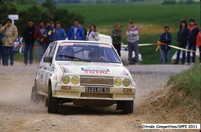 Andréa Finotto Andrina - Martine Benquet Crevaux
5º Rallye Terre de Provence 1984. Citroën Visa 1000 Pistes (8404 ME 92). Clasificada 28ª.

Del 18 al 19 de Mayo, Digne, Francia.
Superficie: tierra.

Desconocemos de cuantos kilómetros tanto totales como especiales tenia la prueba.

Tomaron la salida 102 equipos, finalizaron 62.@
Palabras clave: Citroen;Visa;Grupo_B;Provence;Francia;1984;Mujeres;Womens