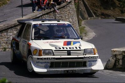 Bruno Saby - Jean-François Fauchille
29º Tour de Corse - Rallye de France 1985. Peugeot 205 T16 E2 (24 FGV 75). Clasificado 2º.
Debut en el Mundial de Rallyes del Peugeot E2.

Del 2 al 4 de Mayo, Ajaccio, Córcega, Francia.
Superficie: asfalto.

El Rally tenia un total de 1603.00 km de los que 1122.25 km divididos en 30 tramos eran especiales, (1 de ellos fue cancelado, SS5 Sartene - Zonza de 44.23 km, por el fatal accidente de Attilio Bettega en el tramo anterior, SS4 Zerubia - Santa Giulia de 30.60 km).

Tomaron la salida 139 equipos, finalizaron 45.@
Palabras clave: ;Peugeot;Turbo;Grupo_B;Corcega;1985;Corse;Debut