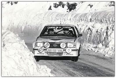 Anders Kulläng - Bruno Berglund
48º Rallye Automobile de Monte-Carlo 1980. Opel Ascona 400 (GG-CD 339). Clasificado 4º.

Del 19 al 25 de Enero, Monte-Carlo.
Superficie: asfalto - nieve.

El Rally tenia un total de 3063.30 km de los que 695.30 km divididos en 33 tramos eran especiales, (4 de ellas fueron canceladas SS17 Pont du Fosse - Romette de 21 Km, SS20 Col du Corobin de 15 Km, SS32 Pont des Miolans - St Auban 2 de 24 Km y SS33 Roquesteron - Boyon 3 de 18 Km).

Se inscribieron 255 equipos, tomaron la salida 237, finalizaron 88.@
Palabras clave: ;Opel;Ascona;Montecarlo;1980;Nieve