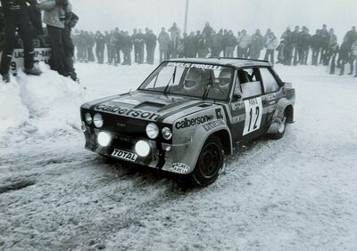 Michèle Mouton - Annie Arrii
48º Rallye Automobile de Monte-Carlo 1980. Fiat 131 Abarth (TO R92450). Clasificada 7ª y 1ª en Copa de Damas.
Fiat France

Del 19 al 25 de Enero, Monte-Carlo.
Superficie: asfalto - nieve.

El Rally tenia un total de 3063.30 km de los que 695.30 km divididos en 33 tramos eran especiales (4 de ellas fueron canceladas SS17 Pont du Fosse - Romette de 21 Km, SS20 Col du Corobin de 15 Km, SS32 Pont des Miolans - St Auban 2 de 24 Km y SS33 Roquesteron - Boyon 3 de 18 Km).

Se inscribieron 255 equipos, tomaron la salida 237, finalizaron 88.@
Palabras clave: Montecarlo;Fiat;Abarth;1980;nieve;Mujeres;Womens