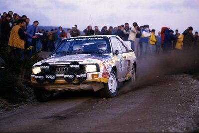 Walter Röhrl - Christian Geistdörfer
19º Rallye de Portugal Vinho do Porto 1985. Audi Sport Quattro S1 (IN-ND 63). Clasificado 3º.

Del 6 al 9 de Marzo, Estoril, Cascais, Lisboa, Portugal.
Superficie: asfalto - tierra.

El Rally tení­a un total de 2455 km de los que 730.50 km divididos en 47 tramos eran especiales.

Tomaron la salida 94 equipos, finalizaron 28.@
Palabras clave: Walter_Röhrl;Audi;Quattro;Sport;Grupo_B;Portugal;1985