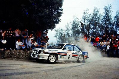 Henri Toivonen - Fred Gallagher
24º Rally de Sanremo 1982. Opel Ascona 400 (GG-CJ 991). Clasificado 5º.

La revista AUTOSPORT opinó de la participación de Henri en esta prueba:
"La sensación del Rally fue Henri Toivonen con su Opel, que hizo una fabulosa exhibición y finalmente terminó 5º."

Del 3 al 9 de Octubre, Sanremo, Imperia, Liguria, Italia.
Superficie: asfalto - tierra.

El Rally tenia un total de 2663 km de los que 735.44 km divididos en 56 tramos eran especiales.

Tomaron la salida 90 equipos, finalizaron 27.
@
Palabras clave: Henri_Toivonen;Opel;Ascona;Sanremo;1982