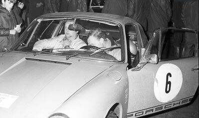Björn Waldegard - Lars Helmér
18º Daily Mirror RAC Rally 1969. Porsche 911 S. Clasificado 12º.

Del 14 al 20 de Noviembre, London (Heathrow).
Superficie: tierra.

Tomaron la salida 156 equipos, finalizaron 69.@
Palabras clave: ;Porsche;RAC_Rally;Gran_Bretaña;1969;Personajes