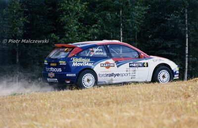 Carlos Sainz Cenamor - Luís Rodríguez Moya
52º Neste Rally Finland 2002. Ford Focus RS WRC 02 (EX 02 OBD). Clasificado 4º.

Del 8 al 11 de Agosto, Jyväskylä.
Superficie: tierra.

El Rally tenia un total de 1703.32 km de los que 401.68 km divididos en 22 tramos eran especiales.

Tomaron la salida 77 esquipos, finalizaron 30.

© Piotr Malczewski
@
Palabras clave: ;Luis_Moya;Ford;Focus;WRC;Finlandia;2002