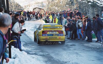 Piero Liatti - Carlo Cassina
67º Rallye Automobile de Monte-Carlo 1999. Seat Cordoba WRC (B-4904-UP). Clasificado 6º.

Del 17 al 20 de Enero, Monte-Carlo.
Superficie: asfalto - nieve.

El Rally tenia un total de 1613.7 km de los que 424.6 km divididos en 14 tramos, eran especiales.

Tomaron la salida 86 equipos, finalizaron 46.

© Petr Fitz
@@
Palabras clave: Piero_Liatti;Seat;Cordoba;WRC;Montecarlo;1999