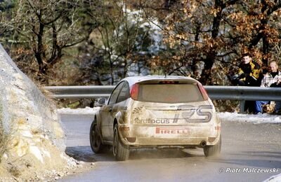 François Delecour - Daniel Grataloup
69º Rallye Automobile de Monte-Carlo 2001. Ford Focus WRC 01 (V5 FMC). Clasificado 3º.

Del 18 al 21 de Enero, Mónaco.
Superficie: asfalto - nieve.

El Rally tenia un total de 1738.81 km de los que 392.18 km divididos en 15 tramos eran especiales, (una de ellas fue cancelada SS10 Comps 2 de 20.53 Km).

Se inscribieron 60 equipos, tomaron la salida 56, finalizaron 27.

© Piotr Malczewski
@
Palabras clave: François_Delecour;Ford;Focus;WRC;Montecarlo;2001