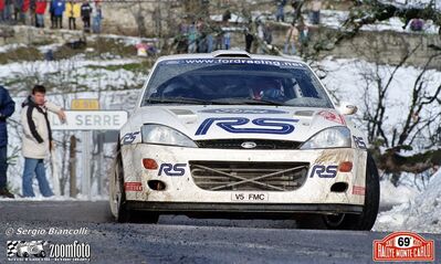François Delecour - Daniel Grataloup
69º Rallye Automobile de Monte-Carlo 2001. Ford Focus WRC 01 (V5 FMC). Clasificado 3º.

Del 18 al 21 de Enero, Mónaco.
Superficie: asfalto - nieve.

El Rally tenia un total de 1738.81 km de los que 392.18 km divididos en 15 tramos eran especiales, (una de ellas fue cancelada SS10 Comps 2 de 20.53 Km).

Se inscribieron 60 equipos, tomaron la salida 56, finalizaron 27.

© Sergio Biancolli
@
Palabras clave: ;Ford;Focus;WRC;Montecarlo;2001