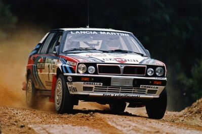 Miki Biasion - Tiziano Siviero
25º Rallye de Portugal - Vinho do Porto 1991. Lancia Delta Integrale 16V (TO 11982R). Clasificado 3º.
Martini Lancia

Del 5 al 9 de Marzo, Portugal.
Superficie: asfalto - tierra.

El Rally tenia un total de 2041.26 Km de los que 564.20 Km divididos en 38 tramos eran especiales (2 de ellos fueron cancelados SS2 Gradil de 9 Km y SS28 Viseu de 29.90 Km).

Se inscribieron 106 equipos, tomaron la salida 95, finalizaron 28.@
Palabras clave: Miki_Biasion;Lancia;Delta;Integrale;Portugal;1991