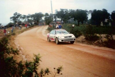 François Chatriot - Michel Perin
25º Rallye de Portugal - Vinho do Porto 1991. Subaru Legacy RS. (H640 JBW) Clasificado 6º.
Subaru Rally Team Europe

Del 5 al 9 de Marzo, Portugal.
Superficie: asfalto - tierra.

El Rally tenia un total de 2041.26 Km de los que 564.20 Km divididos en 38 tramos eran especiales (2 de ellos fueron cancelados SS2 Gradil de 9 Km y SS28 Viseu de 29.90 Km).

Se inscribieron 106 equipos, tomaron la salida 95, finalizaron 28.@
Palabras clave: Subaru;Legacy;Portugal;1991