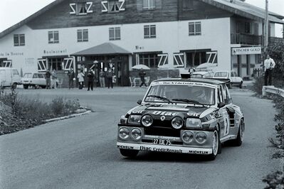 François Chatriot - Michel Périn
21º Rallye International d'Antibes 1986. Renault 5 Maxiturbo (27FJE 75). Clasificado 2º.

Del 9 al 12 de Octubre, Antibes, - Juan-les-Pins, Costa Azul, Francia.
Superficie: asfalto.

El Rally tenia un total de 1171.00 km de los que 402.62 km divididos en dos etapas y 25 tramos, eran especiales. (Uno de ellos fue suspendido, SS1 Tanneron - Pont de Pré-Claou de 11.40 km).

Tomaron la salida 133 equipos, finalizaron 70.@
Palabras clave: ;Renault;Maxiturbo;Antibes;1986;Grupo_B
